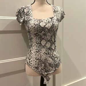 Olivaceous Square Neck Ribbed Snake Skin Short Sleeve Bodysuit
